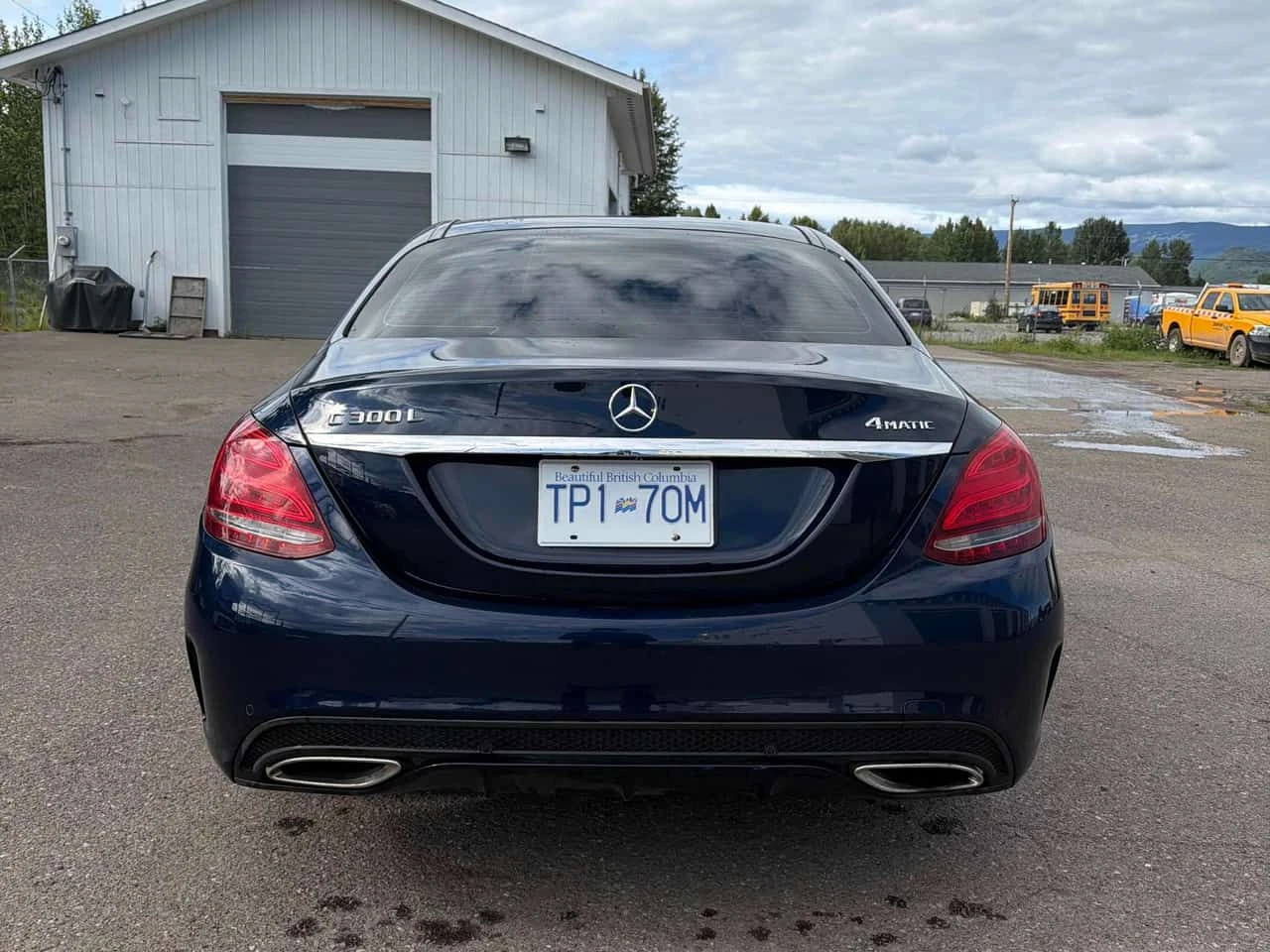 Mercedes-Benz C 300 * АВТОКРЕДИТ БЕЗ ПЪРВОНАЧАЛНА ВНОСКА* , снимка 4 - Автомобили и джипове - 55369335