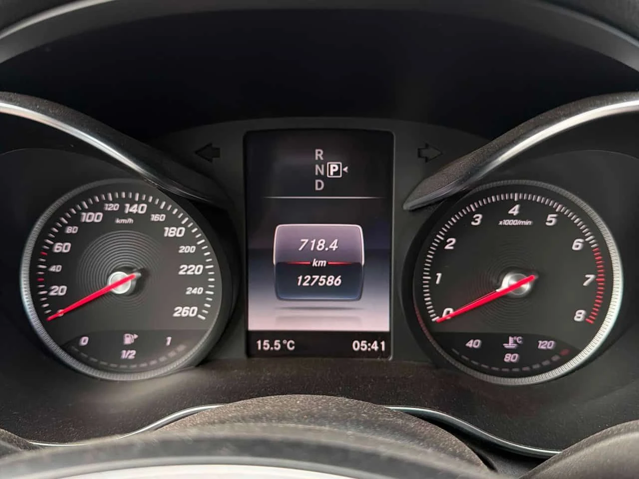 Mercedes-Benz C 300 * АВТОКРЕДИТ БЕЗ ПЪРВОНАЧАЛНА ВНОСКА* , снимка 8 - Автомобили и джипове - 55369335