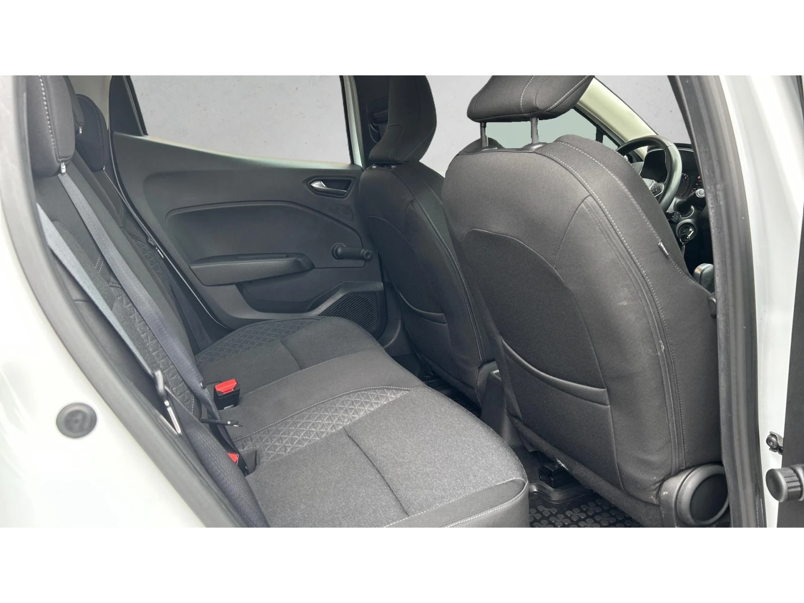 Renault Clio 1.0 TCe 100   A/T, Месечна вноска от 199  , снимка 10 - Автомобили и джипове - 55553805