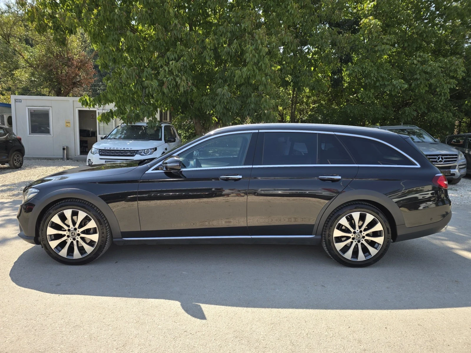 Mercedes-Benz E 220 ALLTERRAIN 4MATIC , снимка 7 - Автомобили и джипове - 55802314