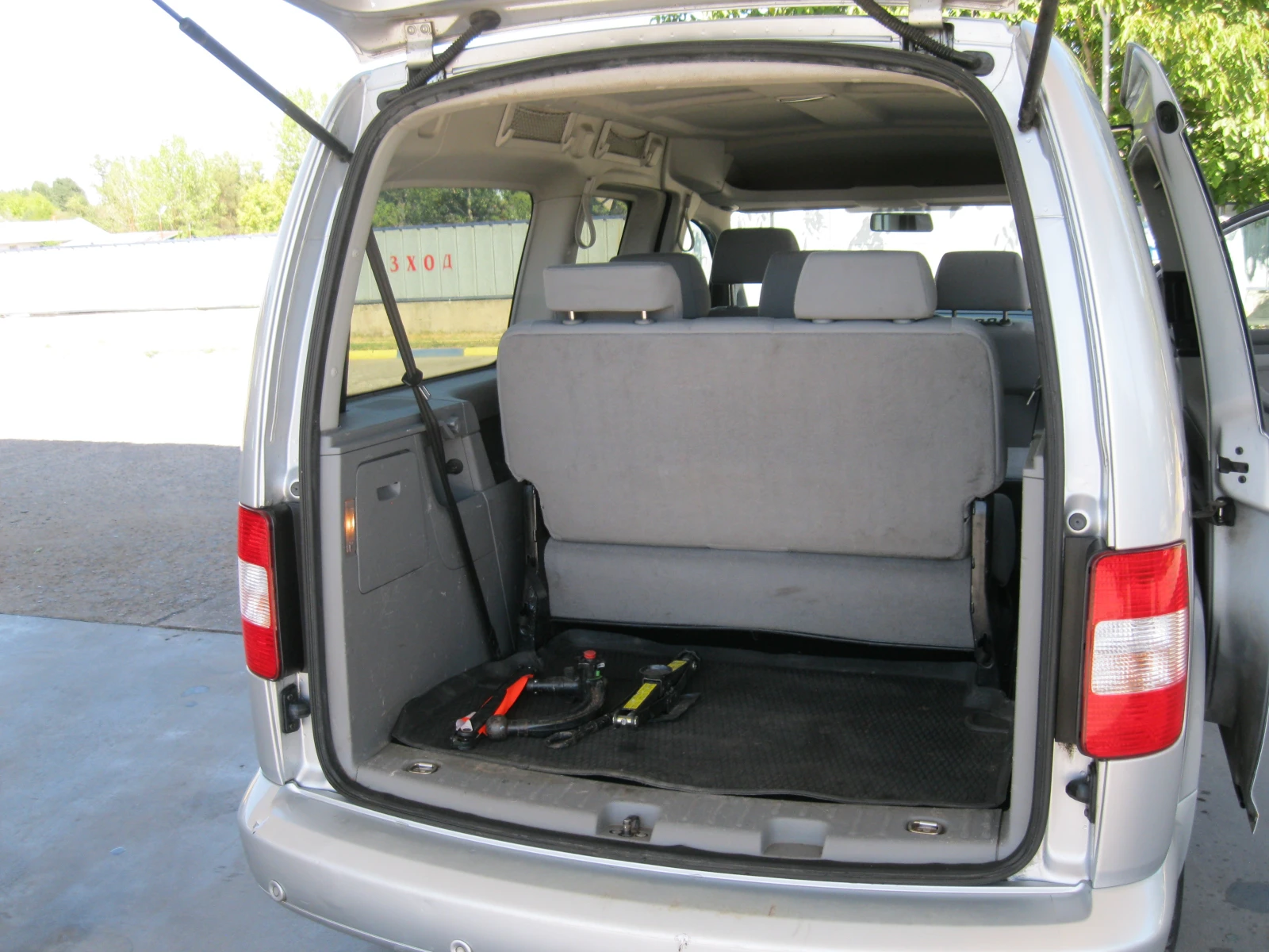 VW Caddy MAXI, снимка 13 - Автомобили и джипове - 56070052