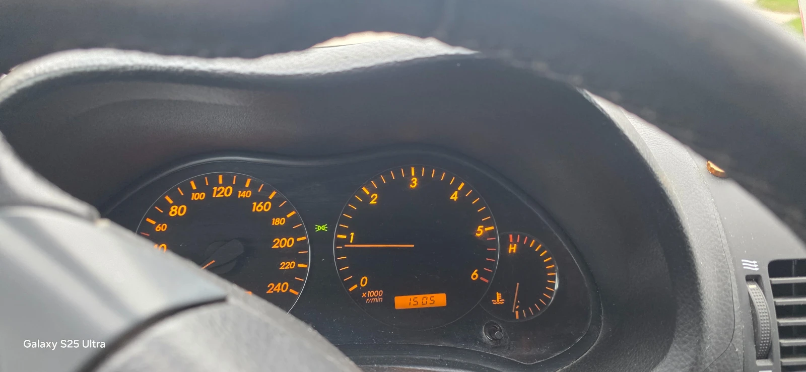 Toyota Avensis 2.0d, снимка 8 - Автомобили и джипове - 56075177
