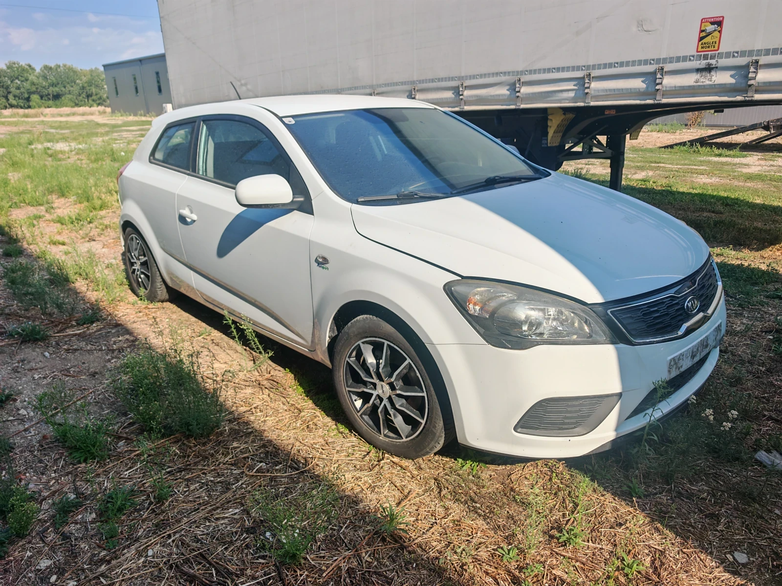 Kia Ceed, снимка 3 - Автомобили и джипове - 56210299
