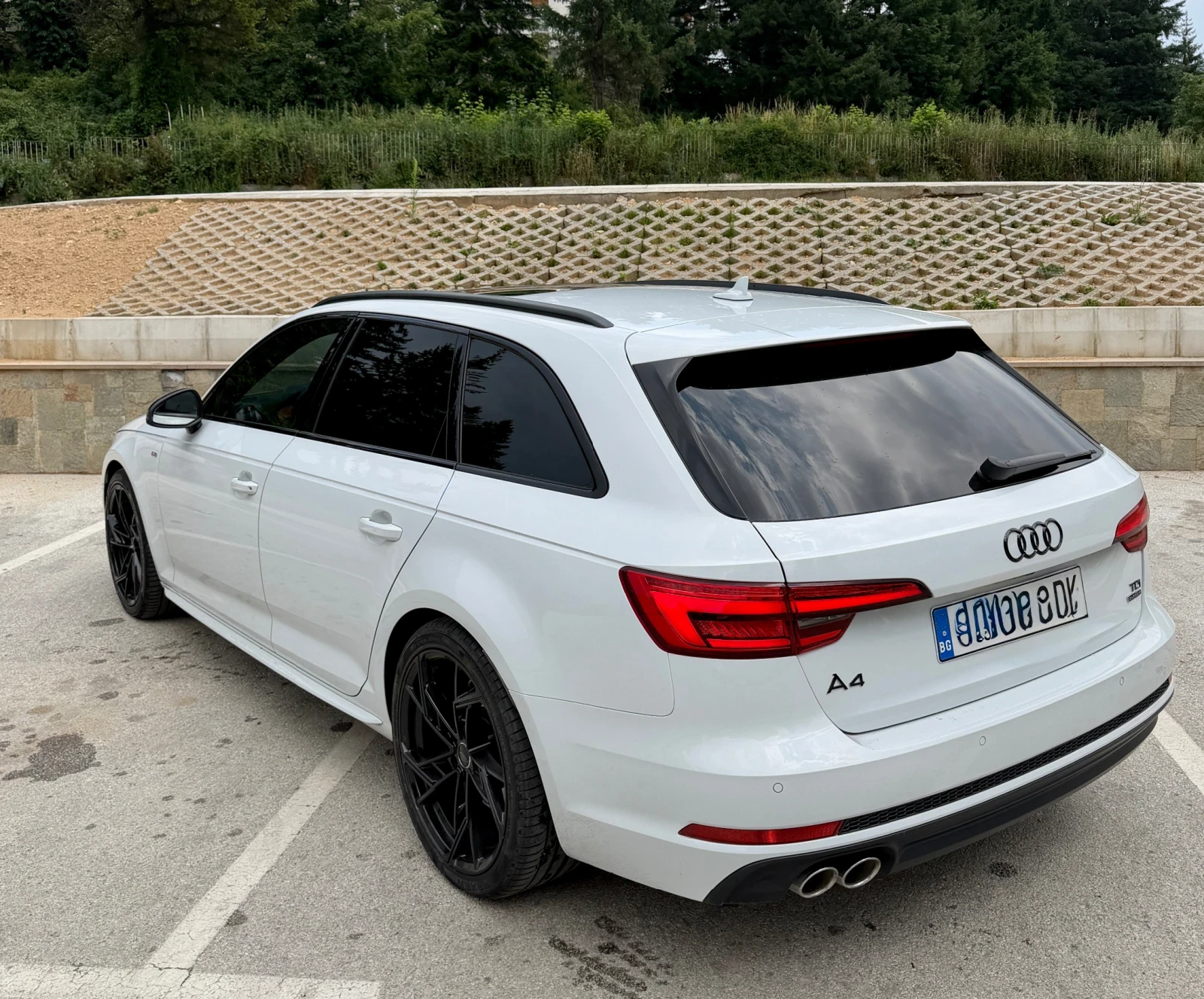 Audi A4 2.0TDI, S-line+ , Quattro, снимка 4 - Автомобили и джипове - 56364999