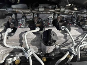 Toyota Corolla verso 2.2 D-Cat 177к.с НАВИГАЦИЯ 360Камери, снимка 13