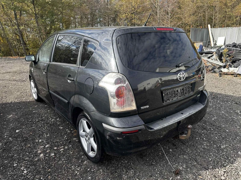 Toyota Corolla verso 2.2 D-Cat 177к.с НАВИГАЦИЯ 360Камери, снимка 6 - Автомобили и джипове - 52557346