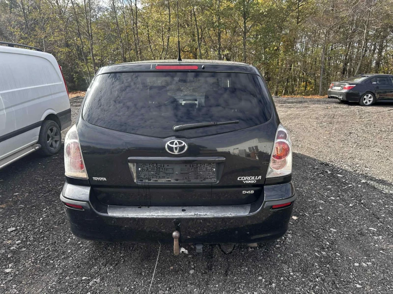 Toyota Corolla verso 2.2 D-Cat 177к.с НАВИГАЦИЯ 360Камери, снимка 3 - Автомобили и джипове - 52557346