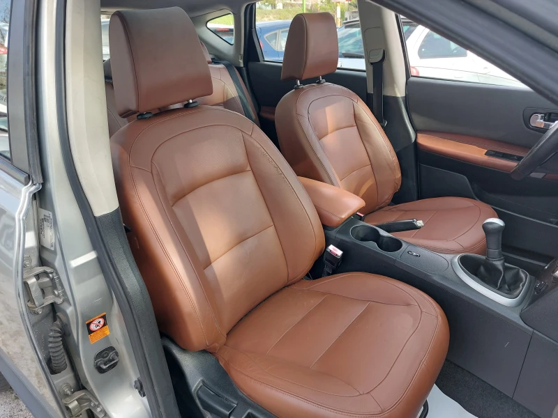 Nissan Qashqai 1.6i* 36м. х 271лв.* , снимка 14 - Автомобили и джипове - 49920559