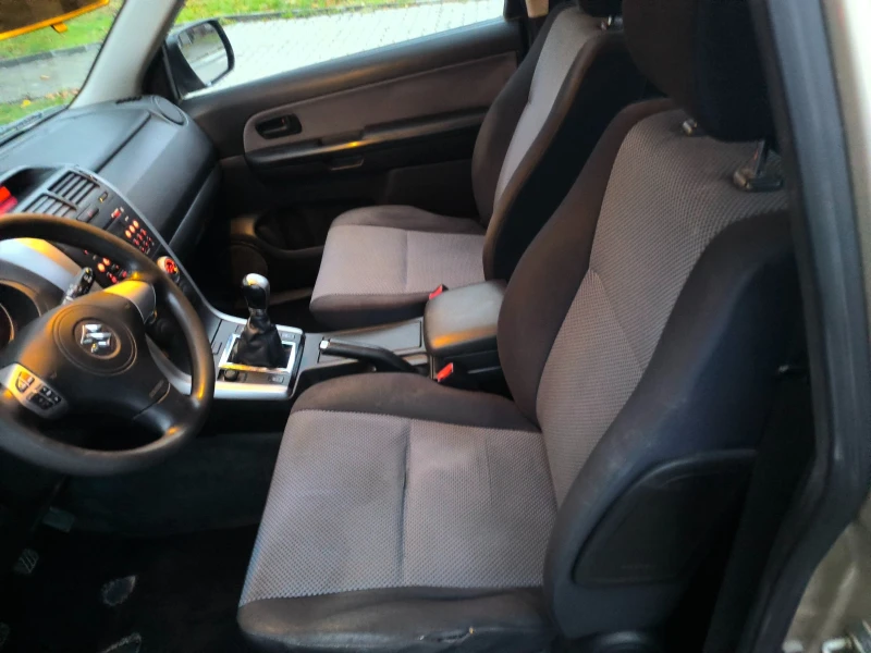 Suzuki Grand vitara 1.6I 4X4 газ, снимка 11 - Автомобили и джипове - 52574405