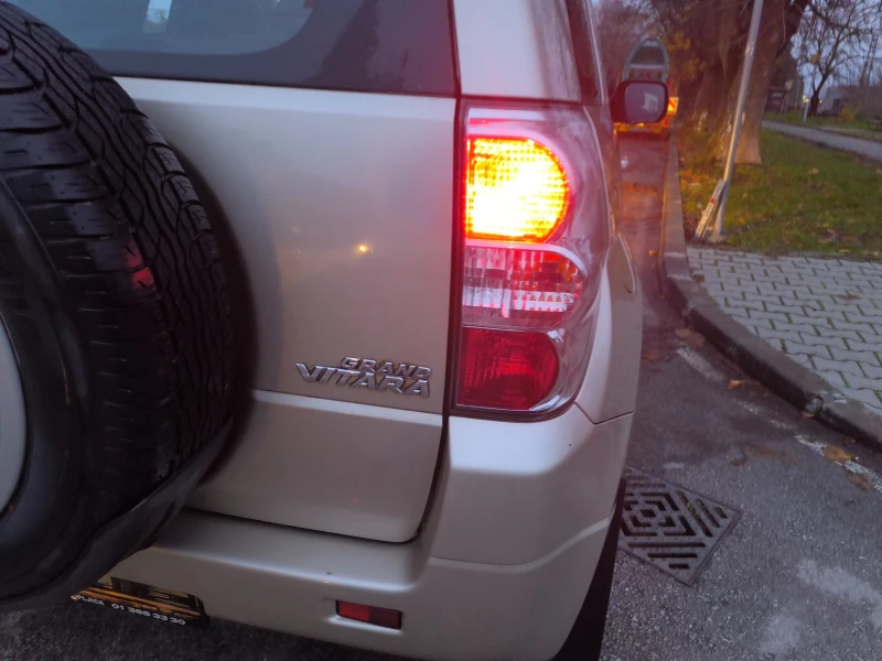 Suzuki Grand vitara 1.6I 4X4 газ, снимка 6 - Автомобили и джипове - 52574405