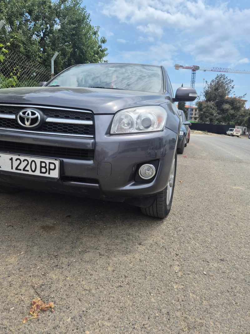 Toyota Rav4 2.2D4D-LUXURY-136k.c., снимка 2 - Автомобили и джипове - 53101813
