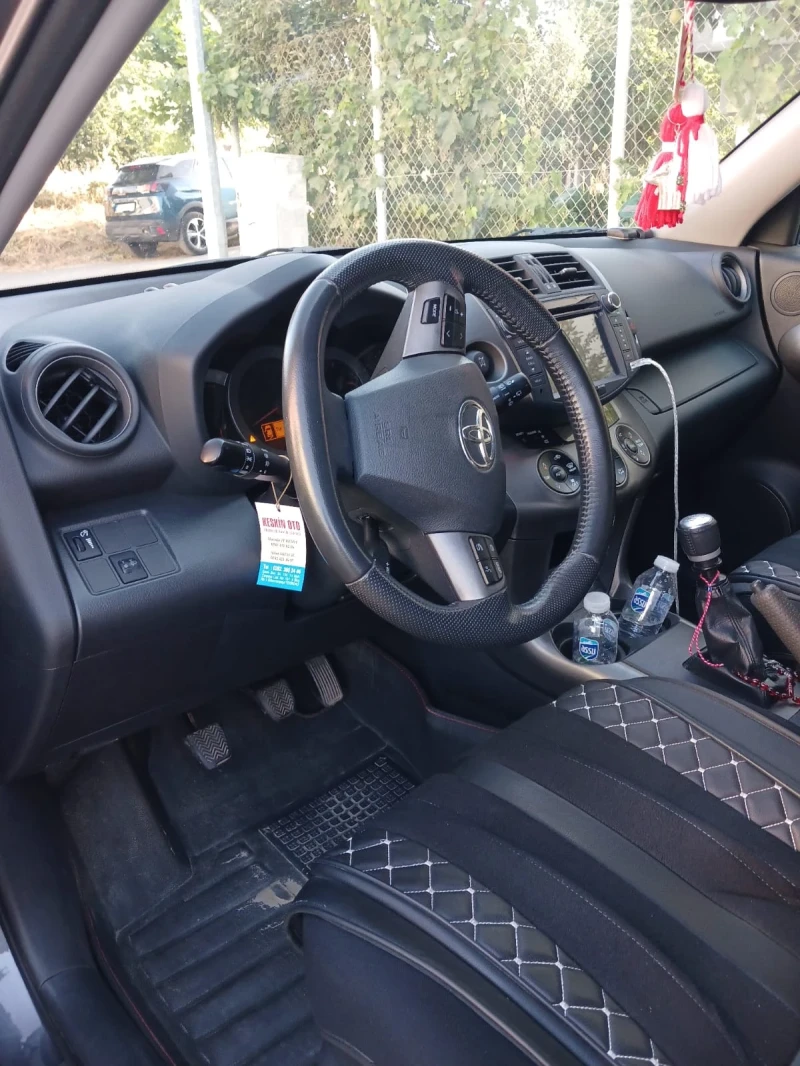 Toyota Rav4 2.2D4D-LUXURY-136k.c., снимка 9 - Автомобили и джипове - 53101813