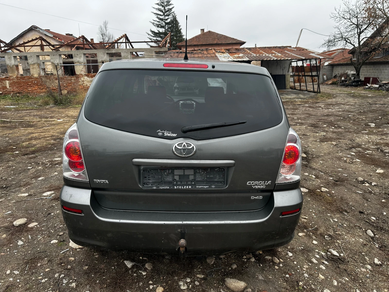 Toyota Corolla verso 2.2 D-Cat 177к.с НАВИГАЦИЯ 360Камери - изображение 4