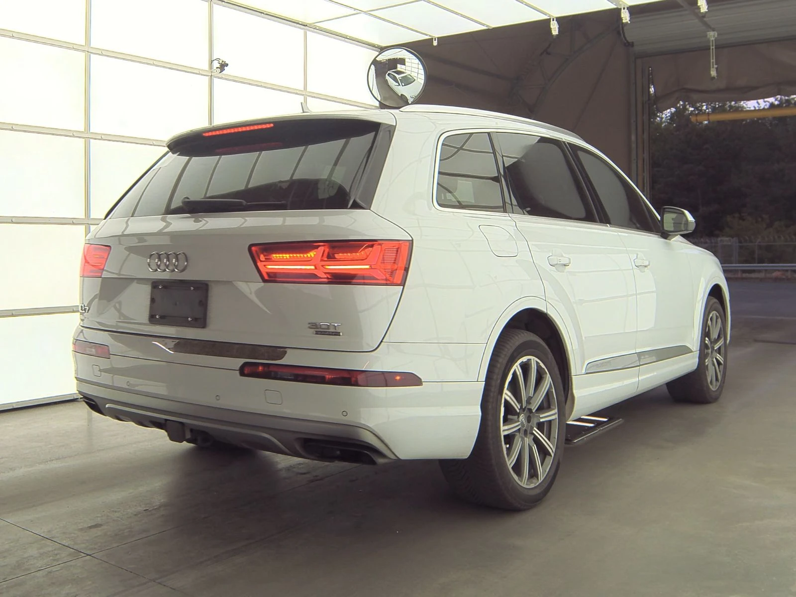 Audi Q7 Premium Plus Обдух* Диг.табло* Full LED* Пано*  - изображение 4
