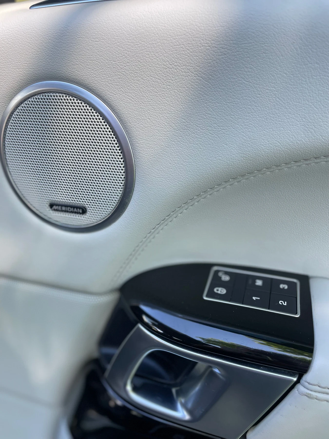 Land Rover Range rover Range Rover Vogue* MERIDIAN* PANO* SOFT CLOSE | Mobile.bg   13