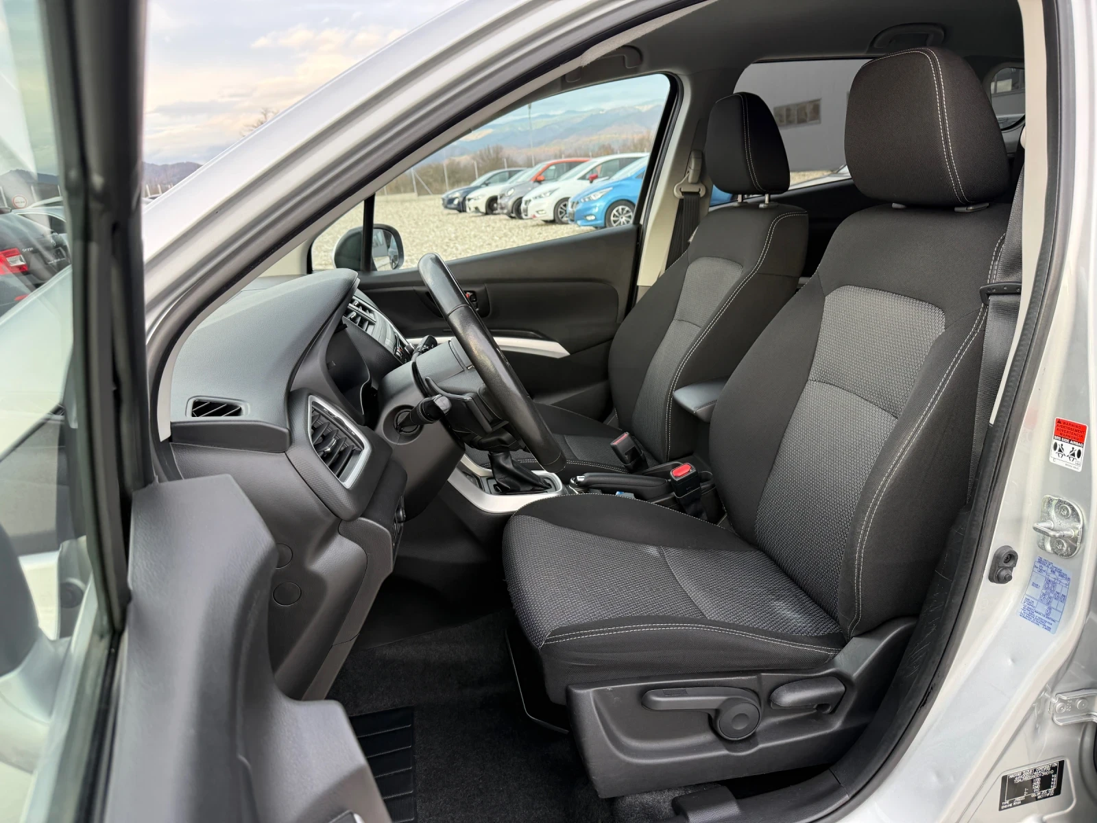 Suzuki SX4 S-Cross 1.6i AUTOMAT 4x4 - изображение 10