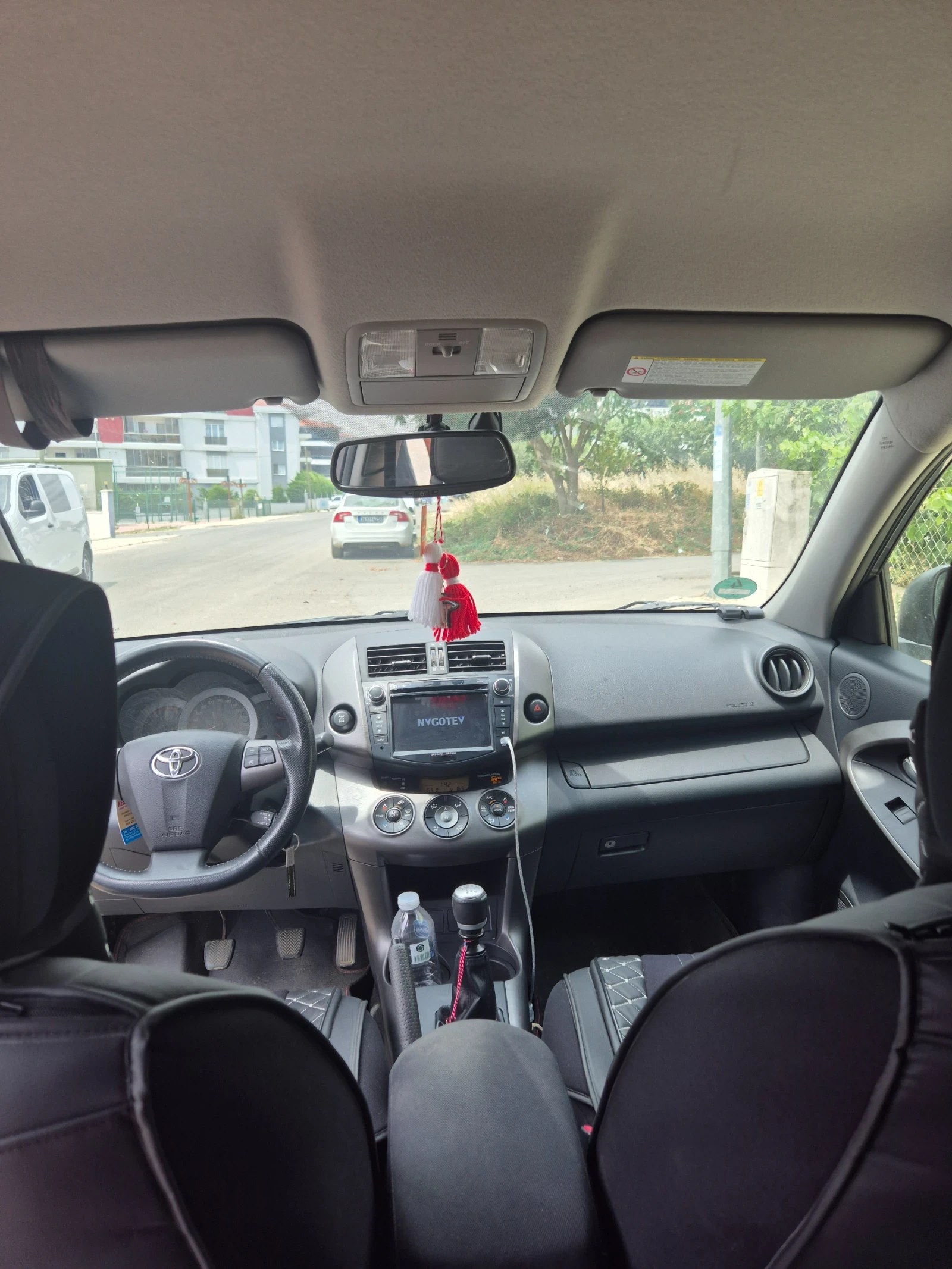 Toyota Rav4 2.2D4D-LUXURY-136k.c. - изображение 4