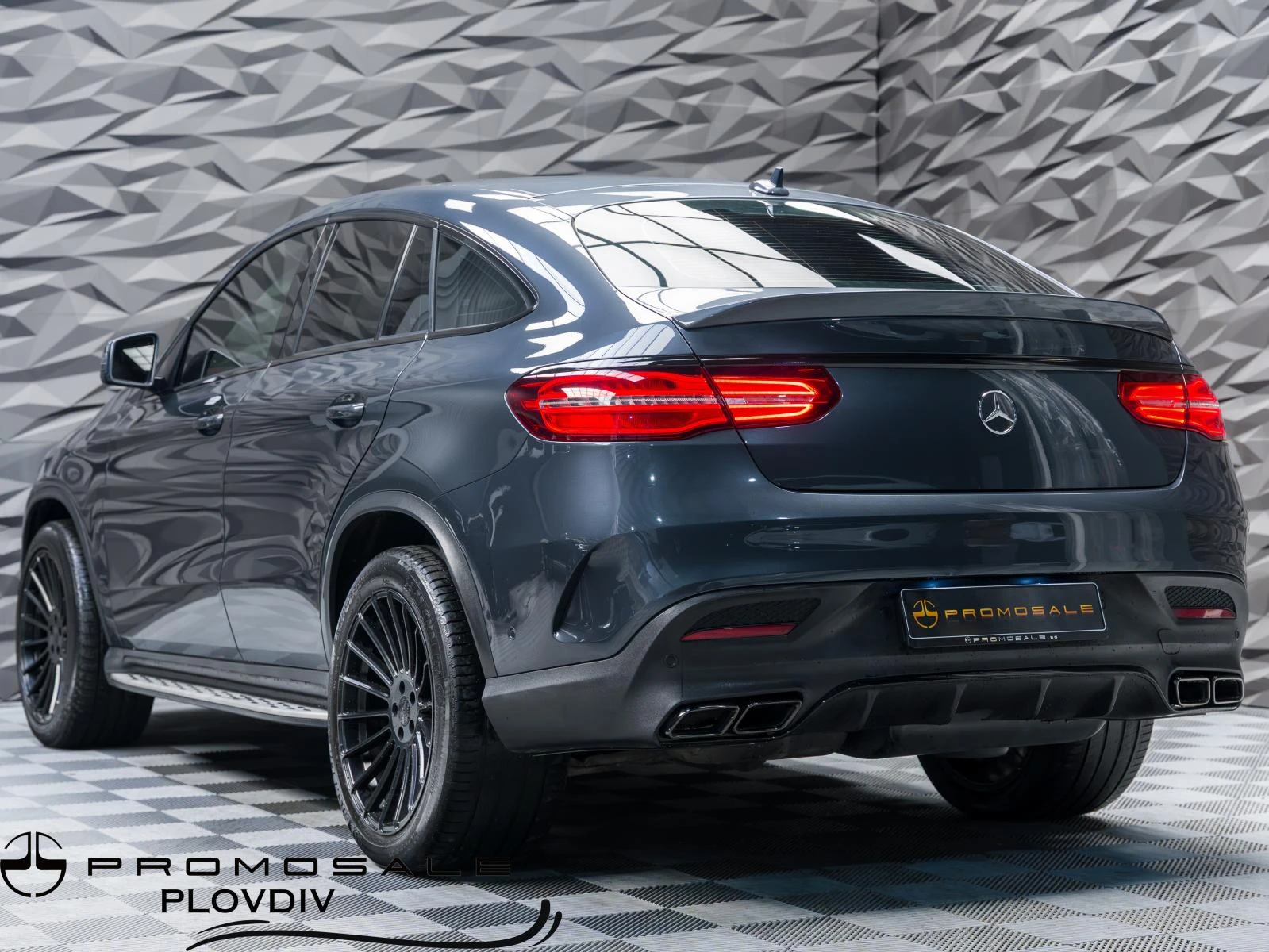 Mercedes-Benz GLE 350 D 4MATIC* COUPE* AMG LINE* KEYLESS* ПОДГРЕВ* DYNAM, снимка 3 - Автомобили и джипове - 53982526