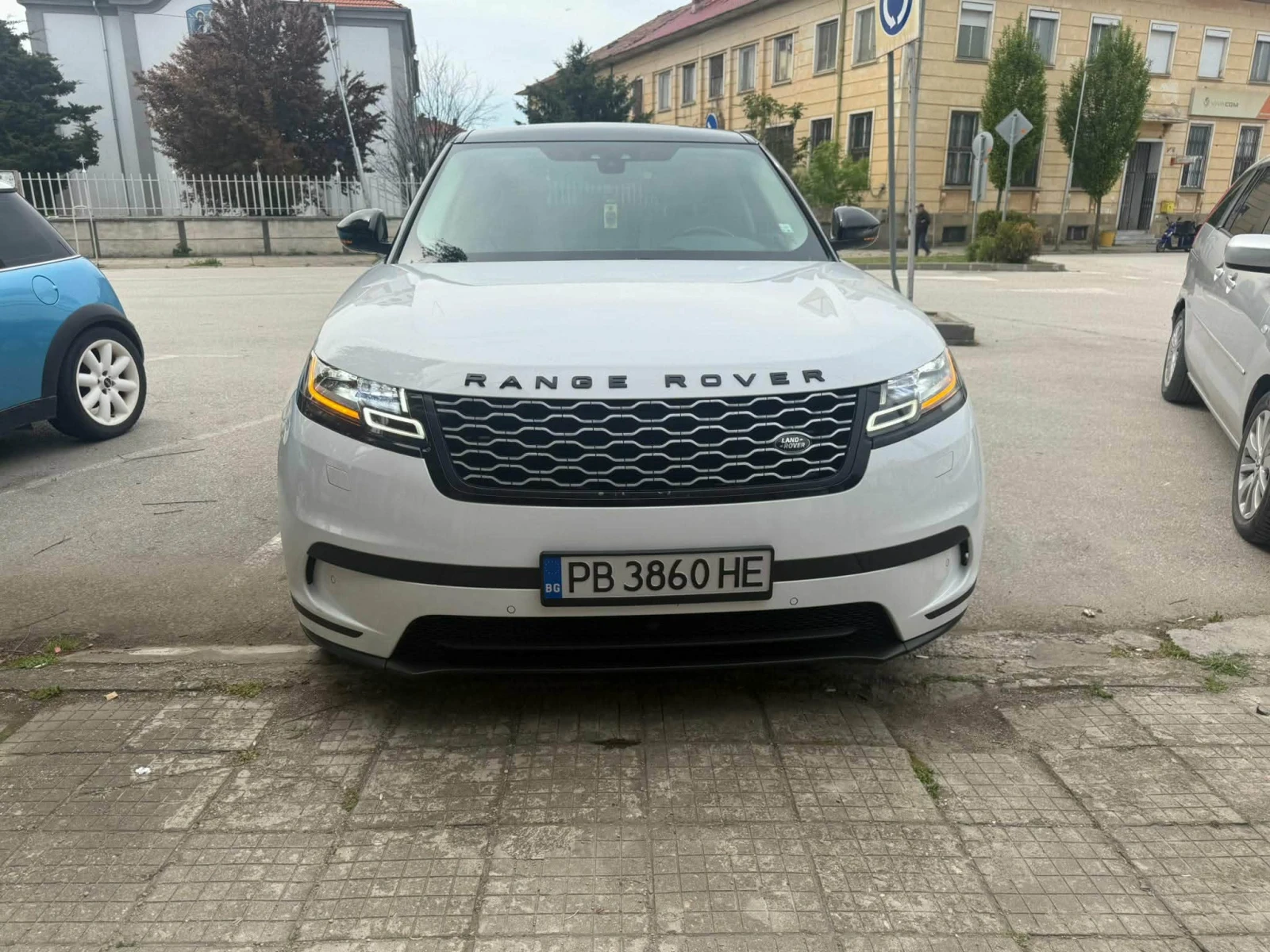 Land Rover Range Rover Velar, снимка 17 - Автомобили и джипове - 54420911