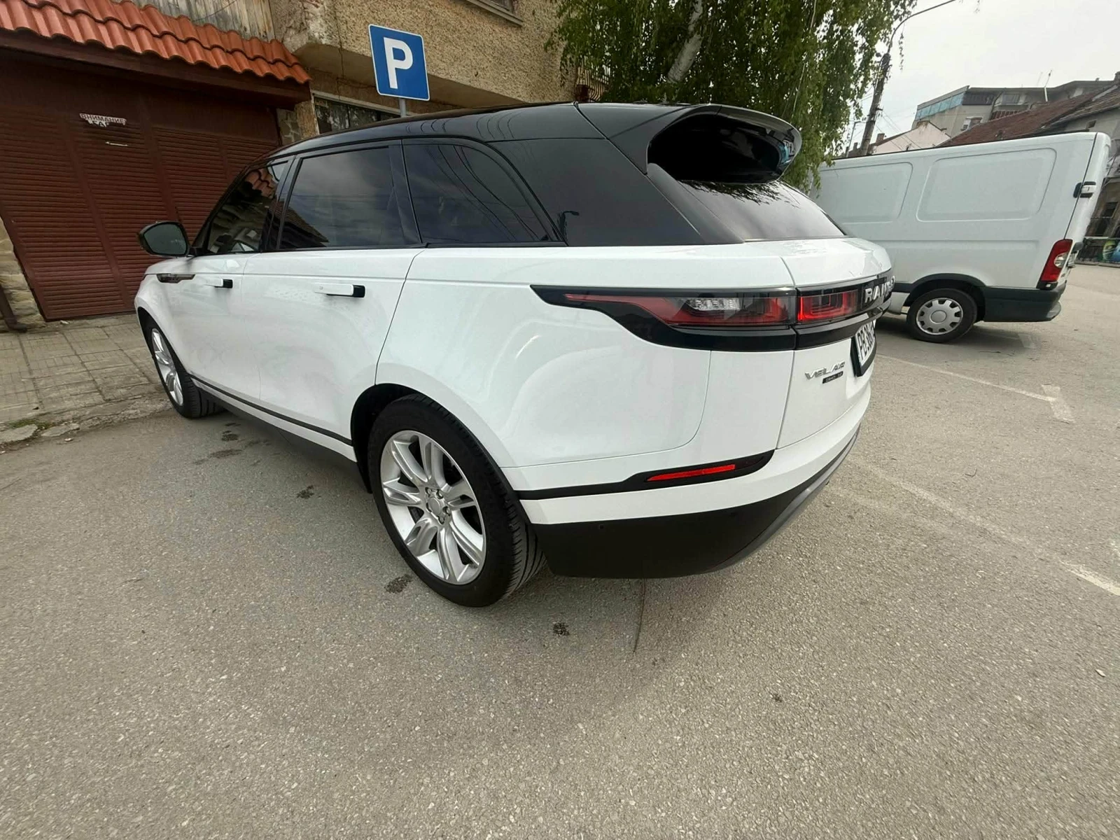 Land Rover Range Rover Velar, снимка 3 - Автомобили и джипове - 54420911