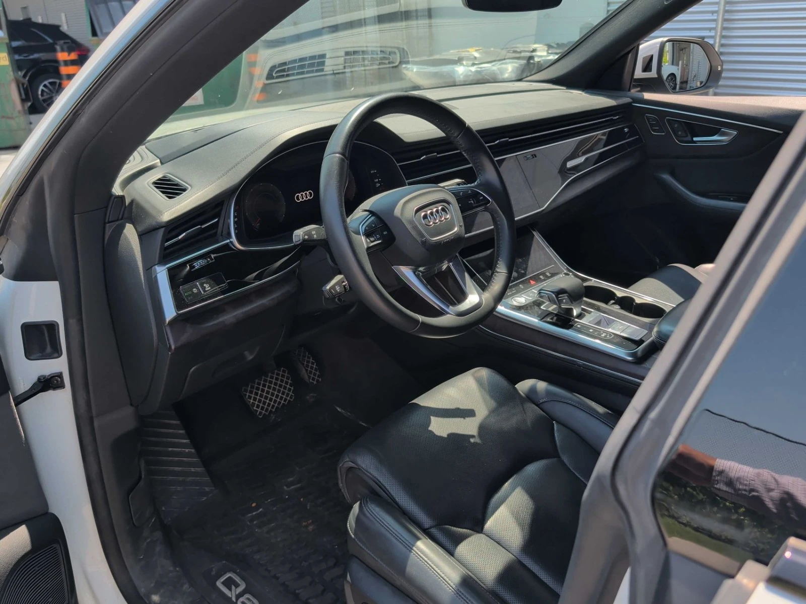 Audi Q8 TECHNIK ЦЕНА ДО БЪЛГАРИЯ РЕГИСТРАЦИЯ & АВТОКРЕДИТ, снимка 6 - Автомобили и джипове - 55529793