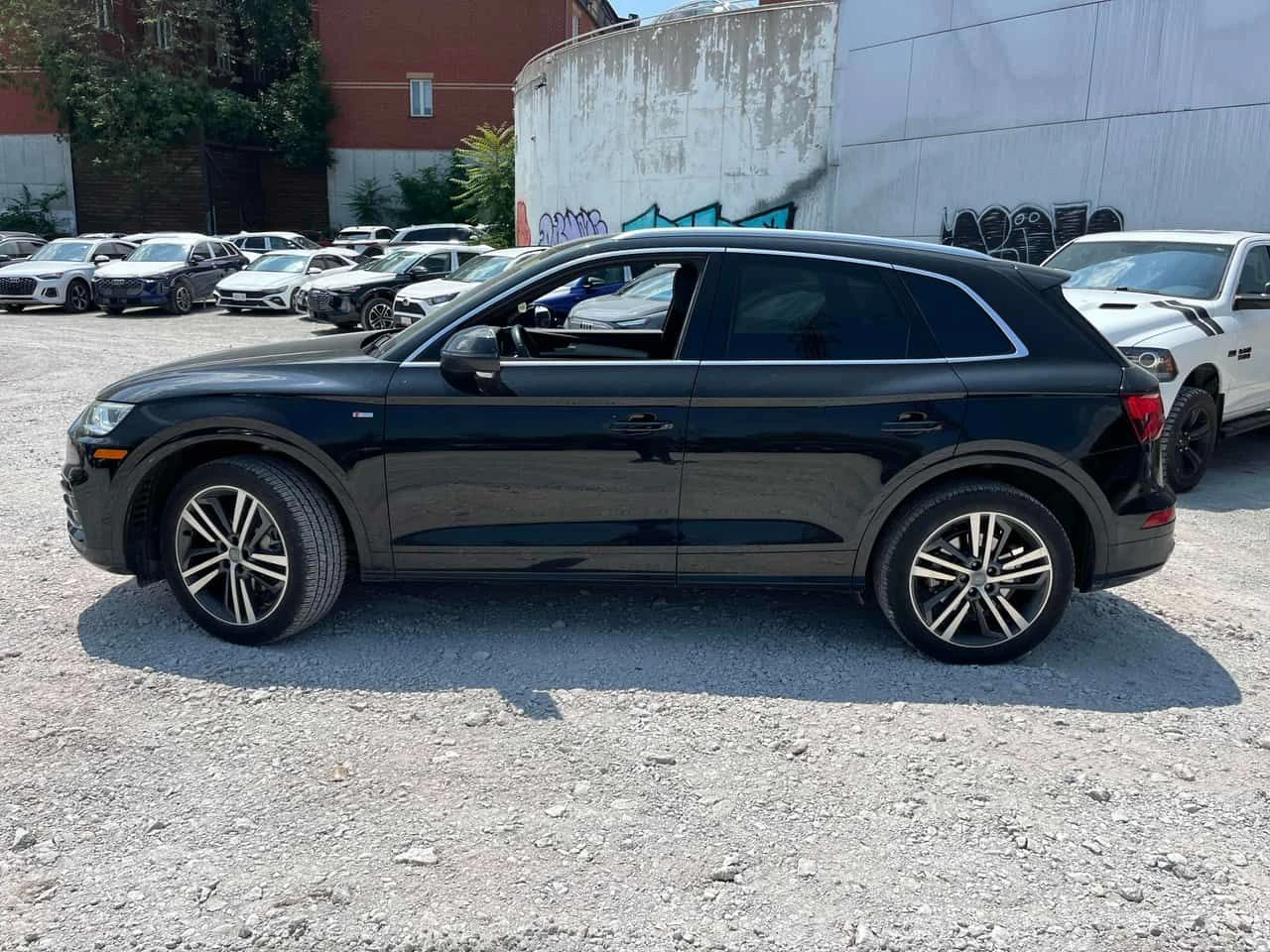 Audi Q5 * Progressiv * CARFAX * ОПЦИЯ ЗА ФИНАНСИРАНЕ, снимка 2 - Автомобили и джипове - 55657754