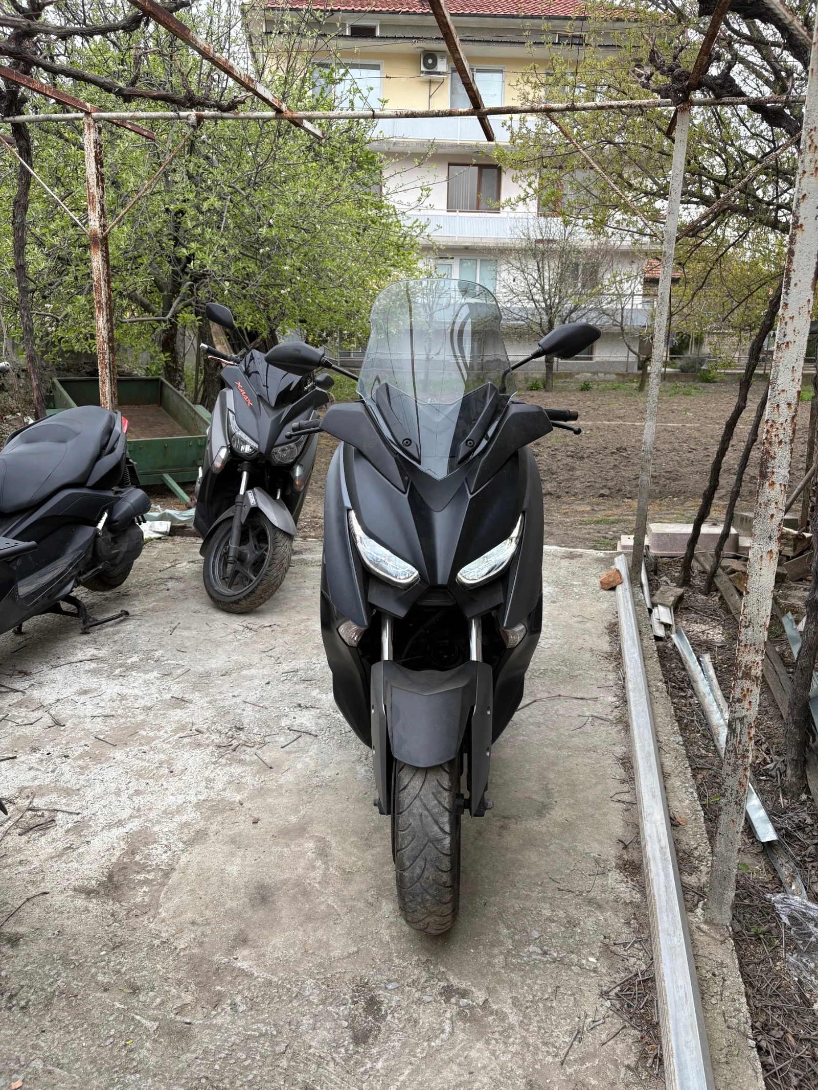 Yamaha X-max 300 - изображение 2