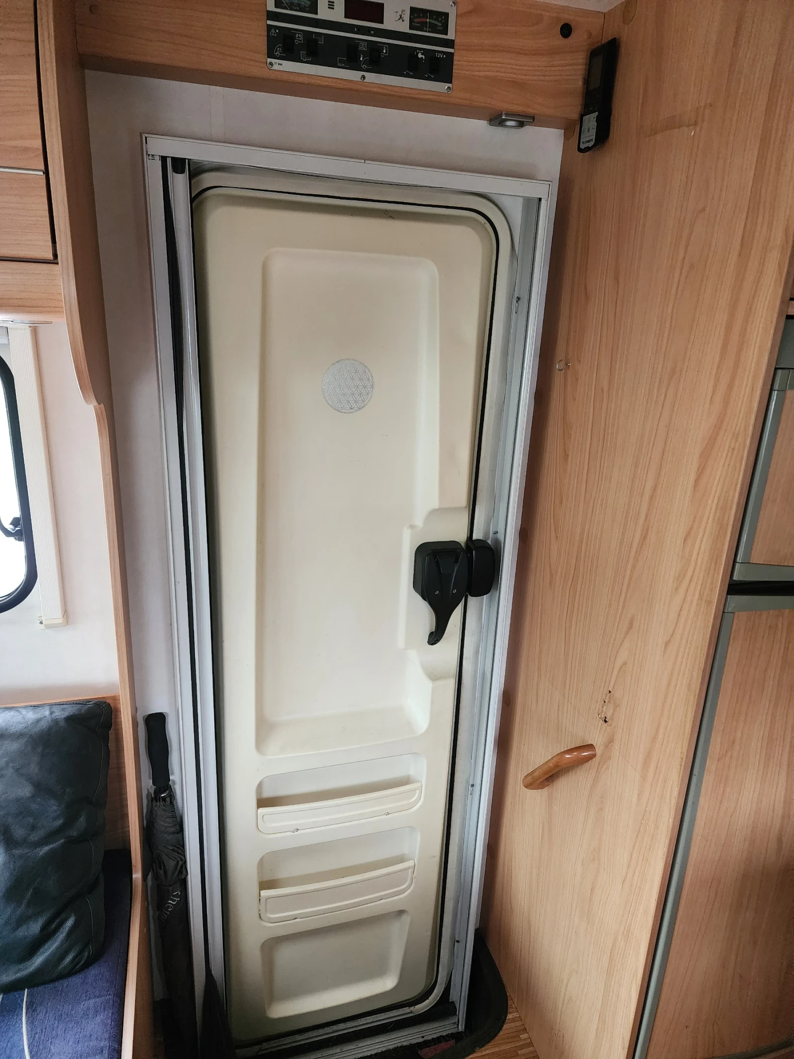 ������ Burstner Solano 710 | Mobile.bg � ����������� 15