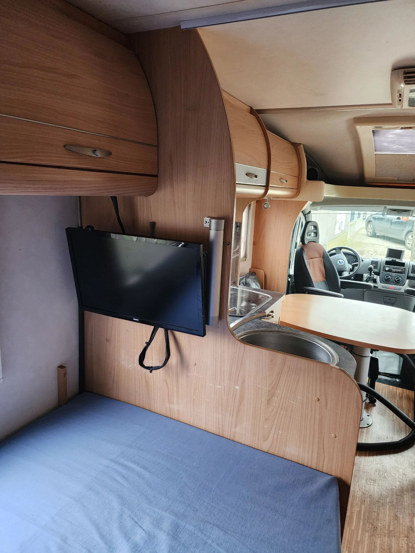 ������ Burstner Solano 710 | Mobile.bg � ����������� 12