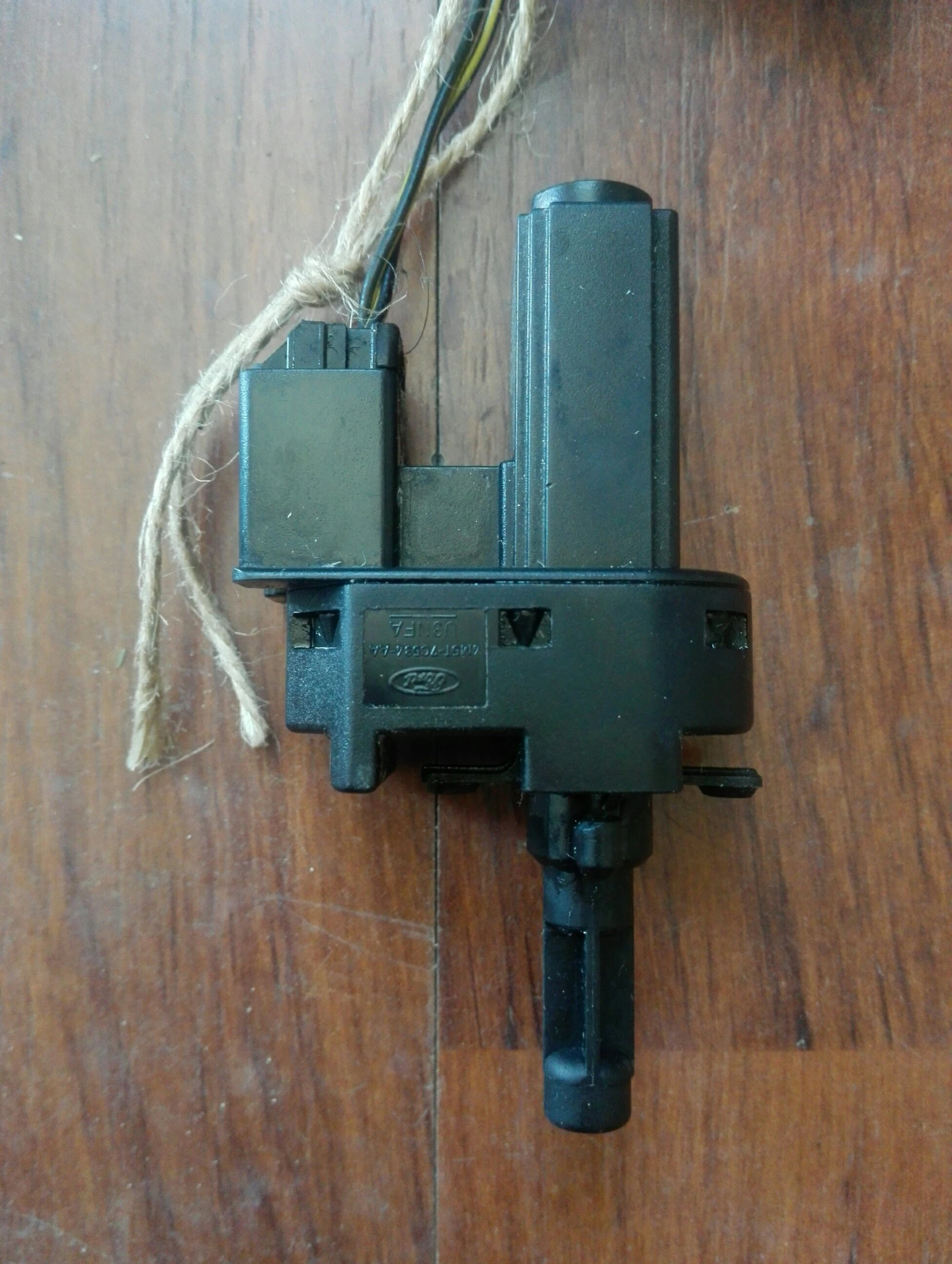 ���� ������� ���� ����� (����������) | Mobile.bg � ����������� 1