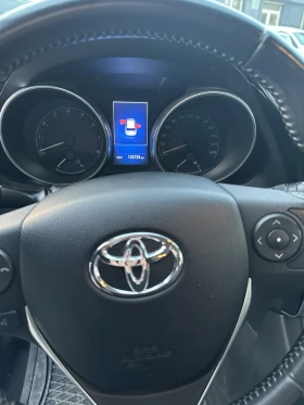 Toyota Auris, снимка 6