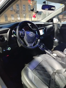 Toyota Auris Е18 turing, снимка 13