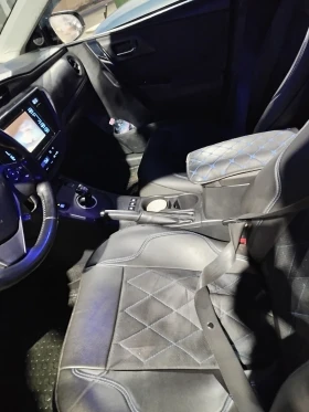 Toyota Auris Е18 turing, снимка 14