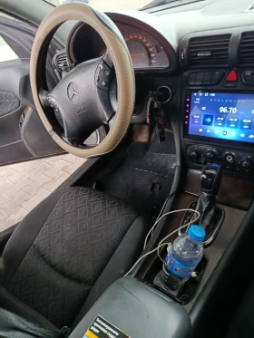Mercedes-Benz C 200, снимка 15
