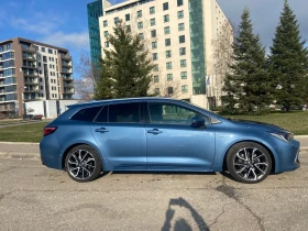 Toyota Corolla TS 2.0 Hybrid Luxury Pano , снимка 3
