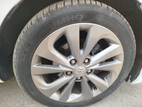 Toyota Auris Е18 turing - 10000 € / 19558.30 лв. - 59300876 6