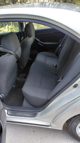 Toyota Avensis 1.8i - 4500 € / 8801.24 лв. - 88776934 12