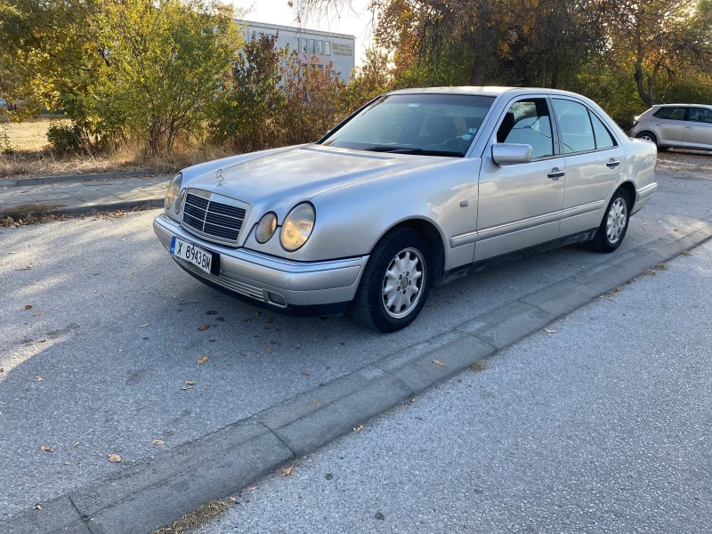 Mercedes-Benz E 290 TurboDisel Elegance, снимка 2 - Автомобили и джипове - 47901917