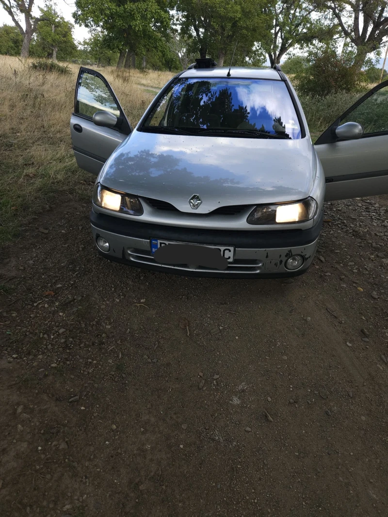 Renault Laguna, снимка 5 - Автомобили и джипове - 48041727