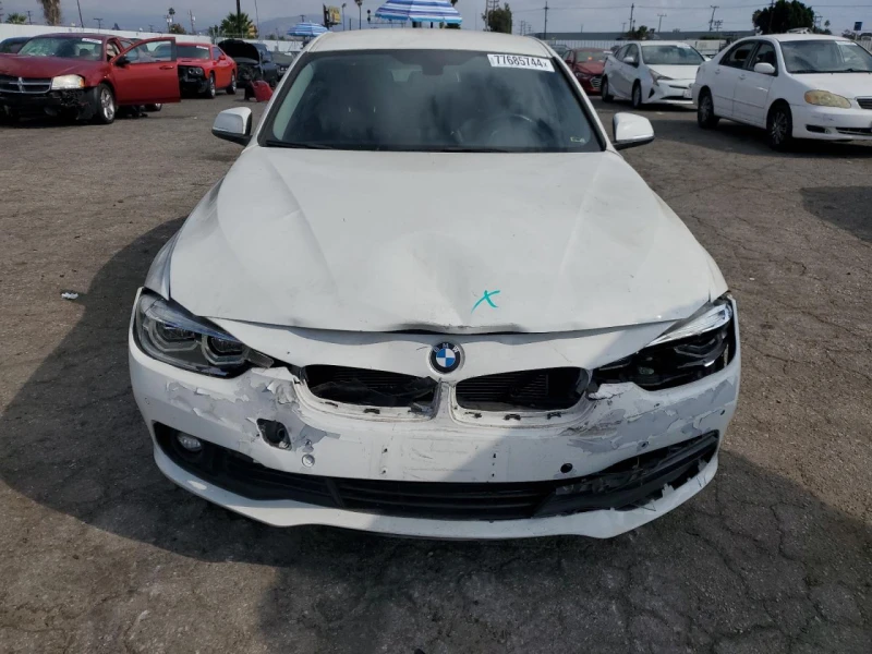 BMW 320 2.0L 4 Rear-wheel drive, снимка 6 - Автомобили и джипове - 48283930