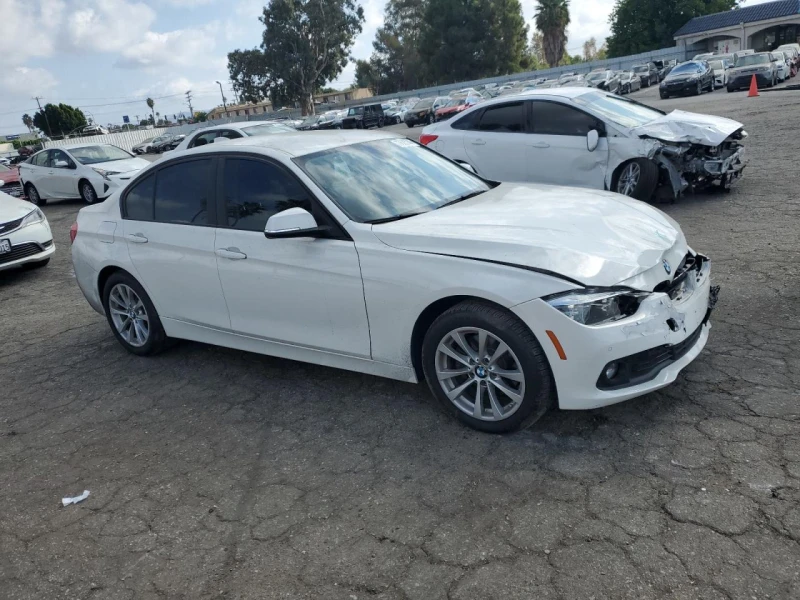 BMW 320 2.0L 4 Rear-wheel drive, снимка 5 - Автомобили и джипове - 48283930