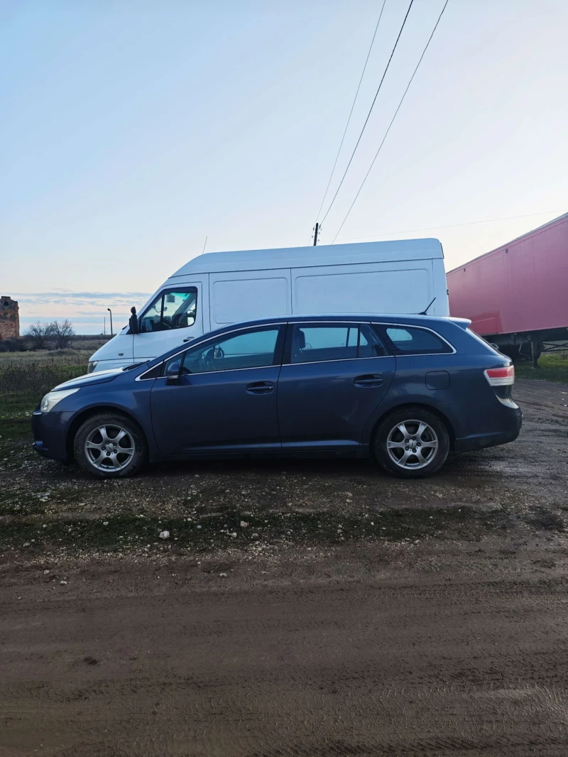Toyota Avensis 2.0 D4D | КАСКО + НОВИ ЗИМНИ ГУМИ, снимка 6 - Автомобили и джипове - 53398280