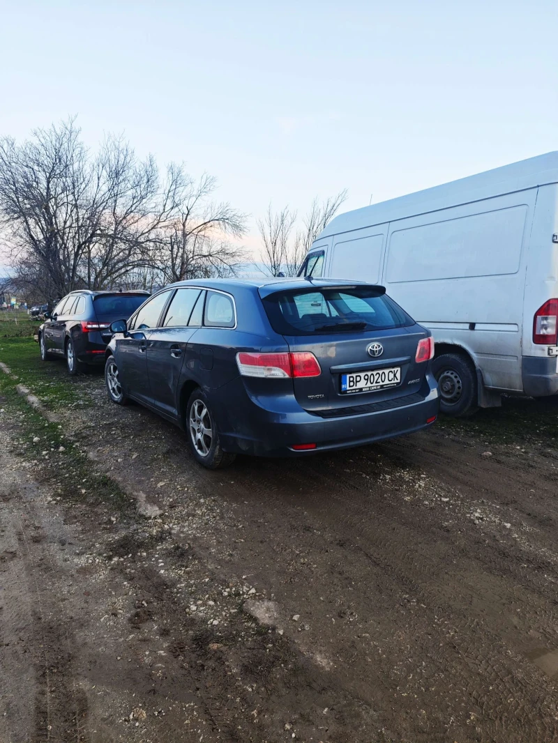 Toyota Avensis 2.0 D4D | КАСКО + НОВИ ЗИМНИ ГУМИ, снимка 5 - Автомобили и джипове - 53398280