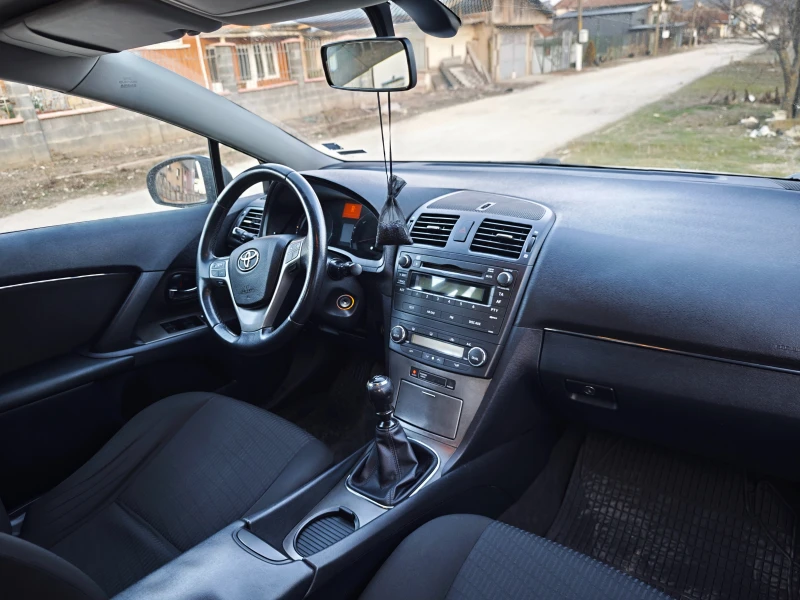 Toyota Avensis 2.0 D4D | КАСКО + НОВИ ЗИМНИ ГУМИ, снимка 10 - Автомобили и джипове - 52361857