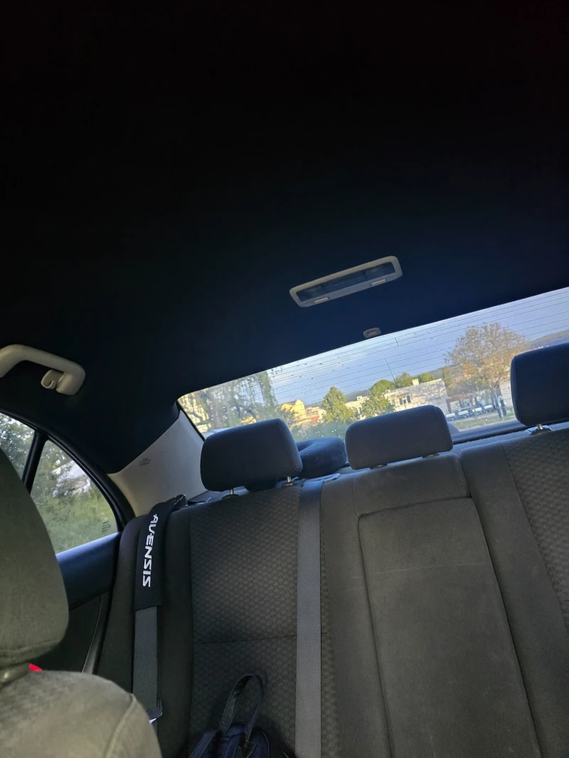 Toyota Avensis 2.0 D4D, снимка 13 - Автомобили и джипове - 50260787