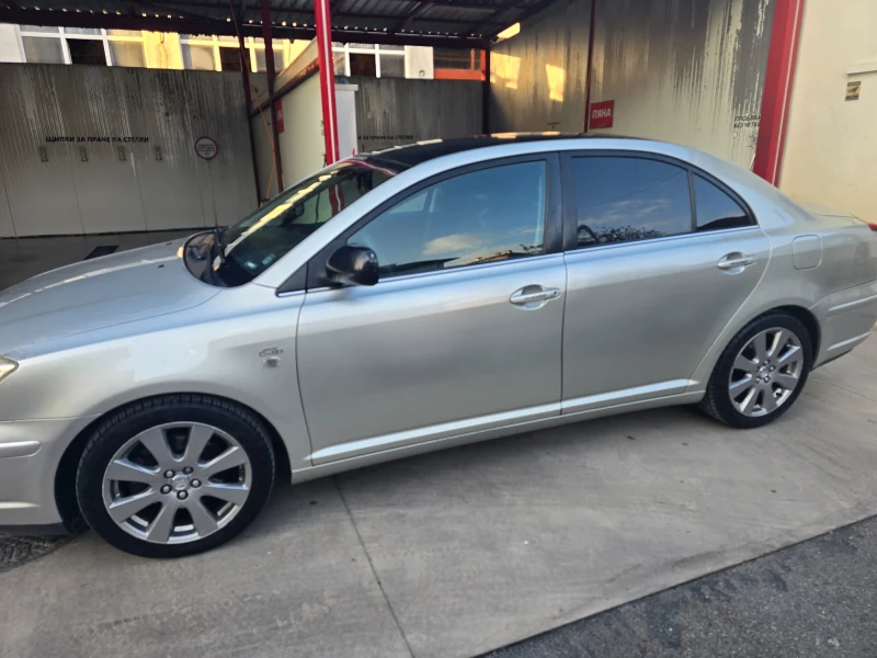 Toyota Avensis 2.0 D4D, снимка 3 - Автомобили и джипове - 50260787