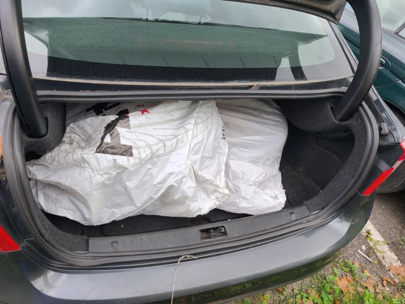 Volvo S60 2.0T, снимка 14 - Автомобили и джипове - 52002285