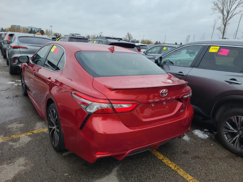 Toyota Camry 2.5SE* Dirstonic* Пано* Подгрев* камера, снимка 3 - Автомобили и джипове - 52629029