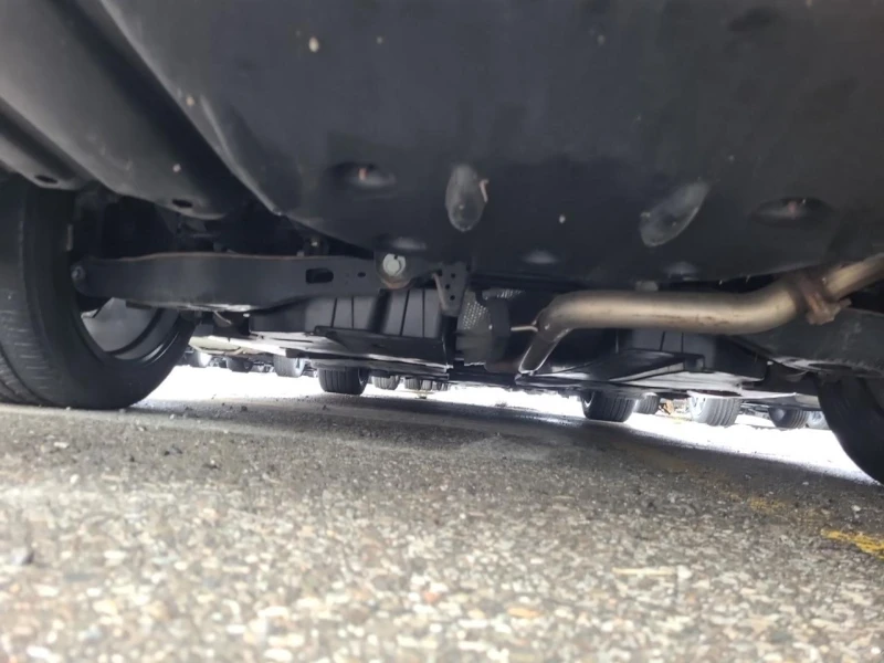 Toyota Camry 2.5SE* Dirstonic* Пано* Подгрев* камера, снимка 12 - Автомобили и джипове - 52629029