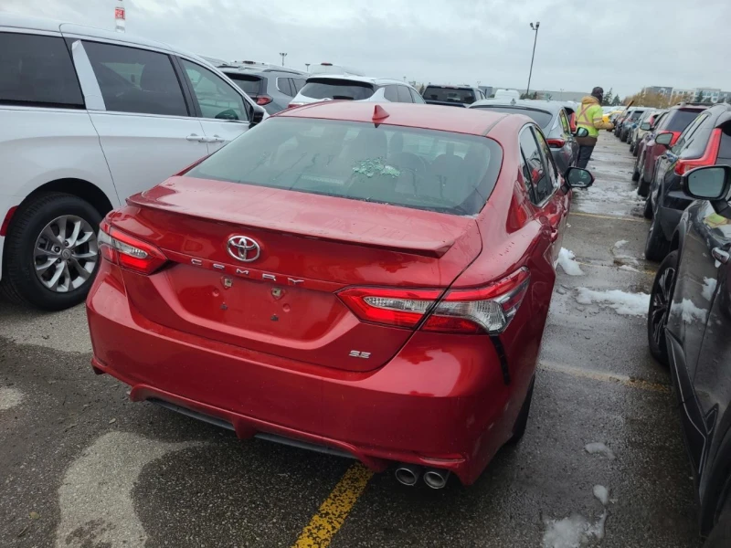 Toyota Camry 2.5SE* Dirstonic* Пано* Подгрев* камера, снимка 2 - Автомобили и джипове - 52629029